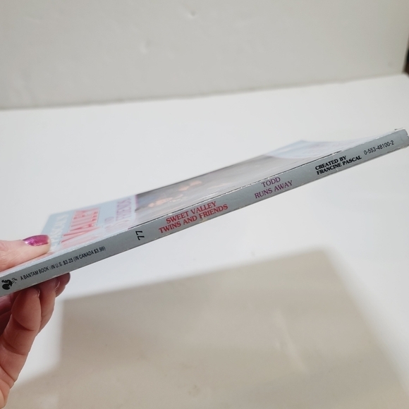 Vintage 1994 Sweet Valley Twins and Friends Todd Runs Away Francine Pascal - Picture 7 of 7